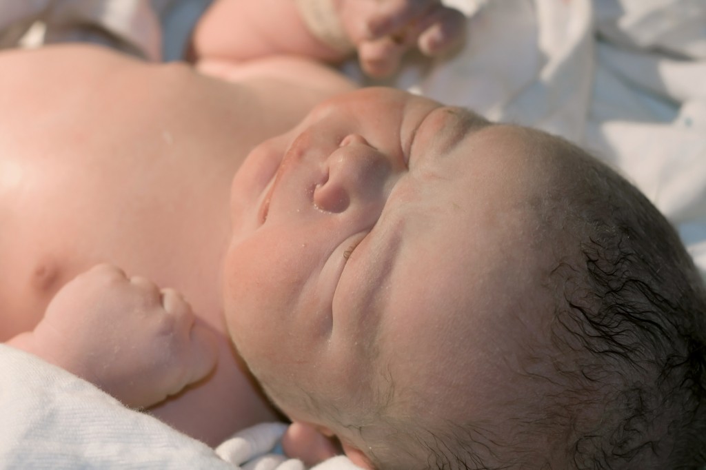 Baby D's Birth Story | candleinthenight.com