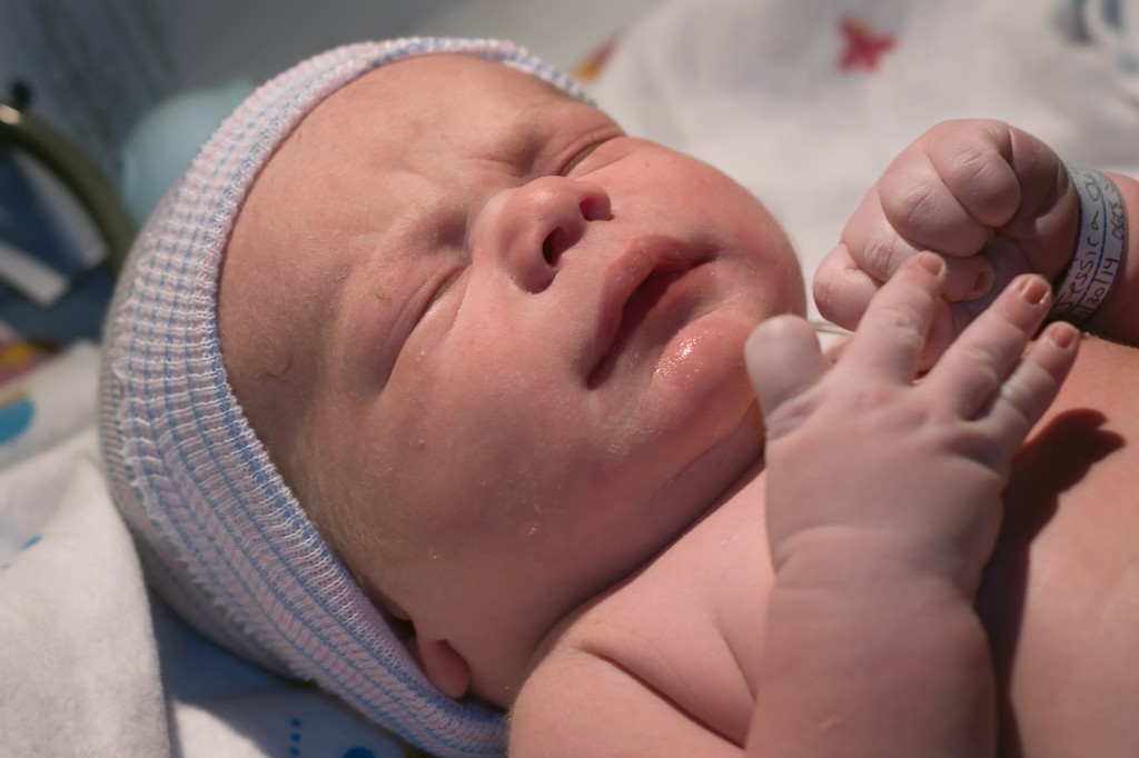 Baby D's Birth Story | candleinthenight.com