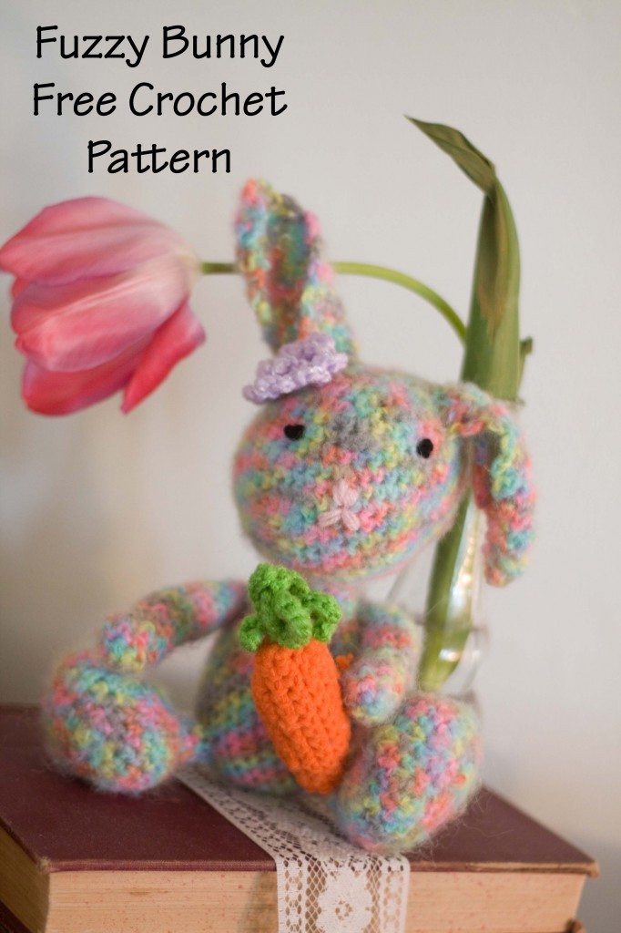 Fuzzy Bunny Crochet Pattern | candleinthenight.com