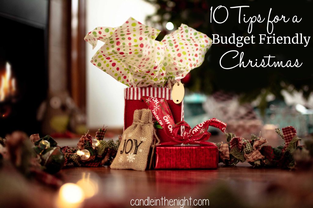 Struggling with money this year? Here are 10 tips for a budget friendly Christmas! 